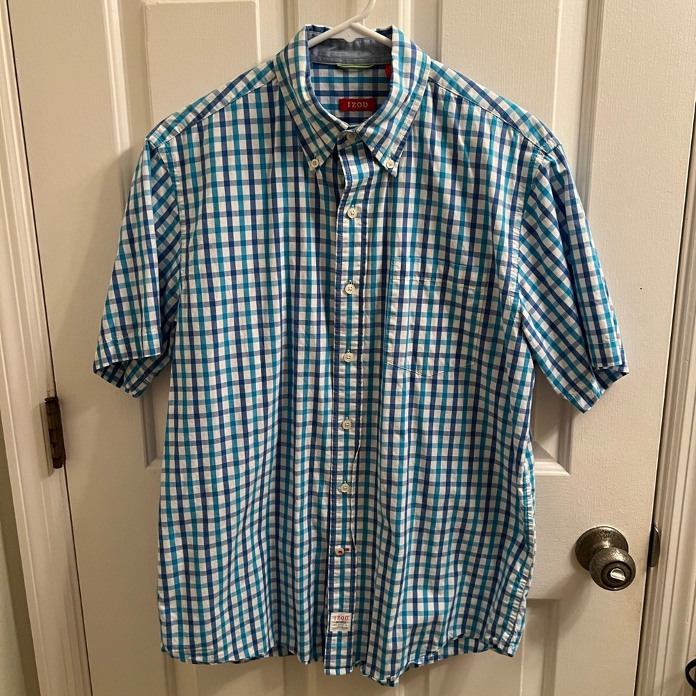 Izod Saltwater Button-Down Shirt EUC (Medium)